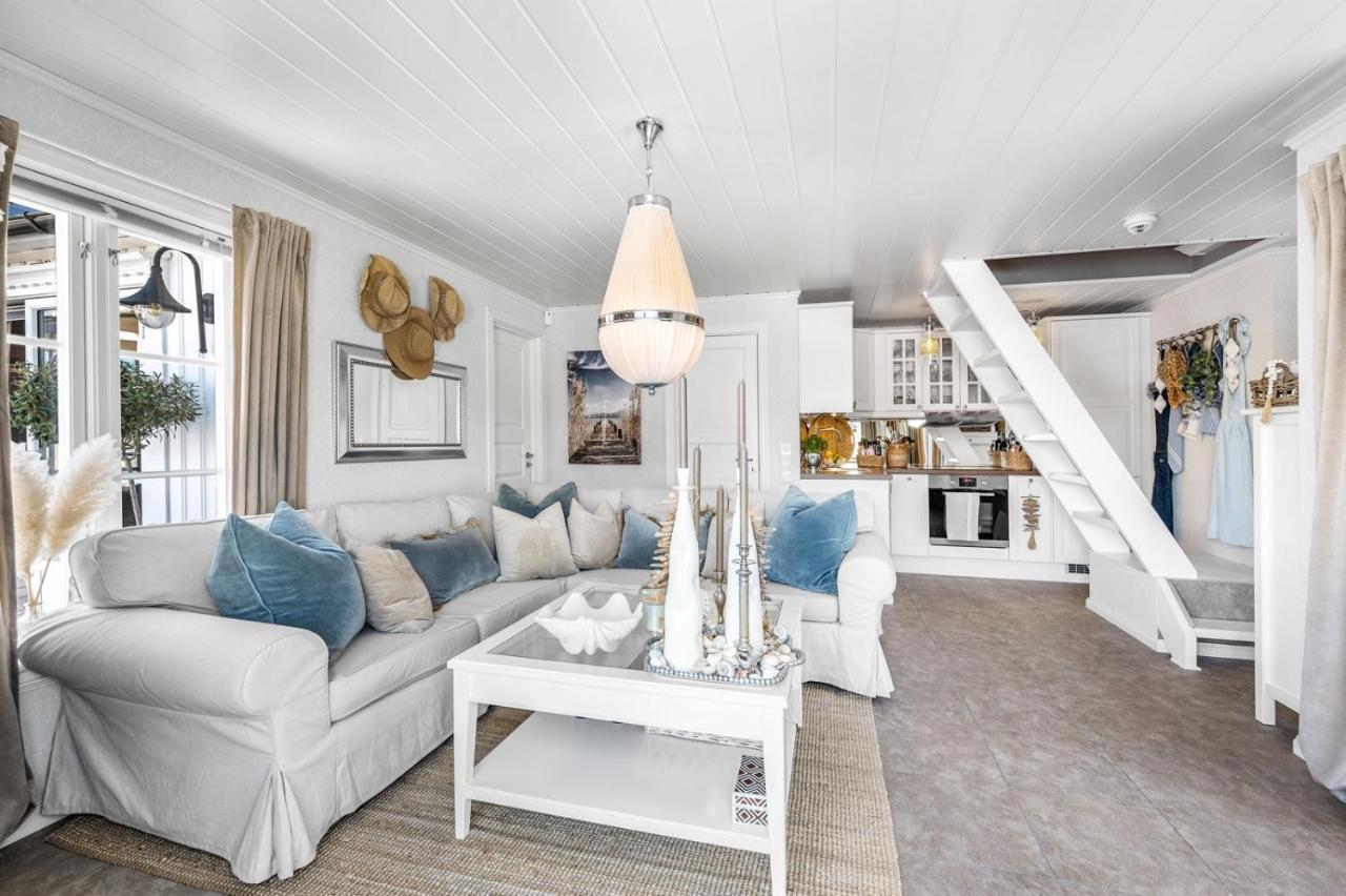 Luxurious Boathouse With Private Dock In The Best Location In Arendal Exterior foto